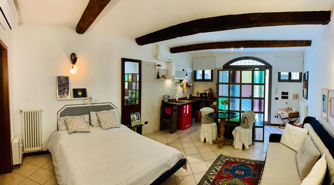 フェラーラLa Casa Degli Ziiアパートメント エクステリア 写真