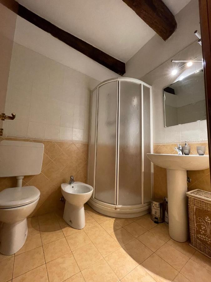 フェラーラLa Casa Degli Ziiアパートメント エクステリア 写真