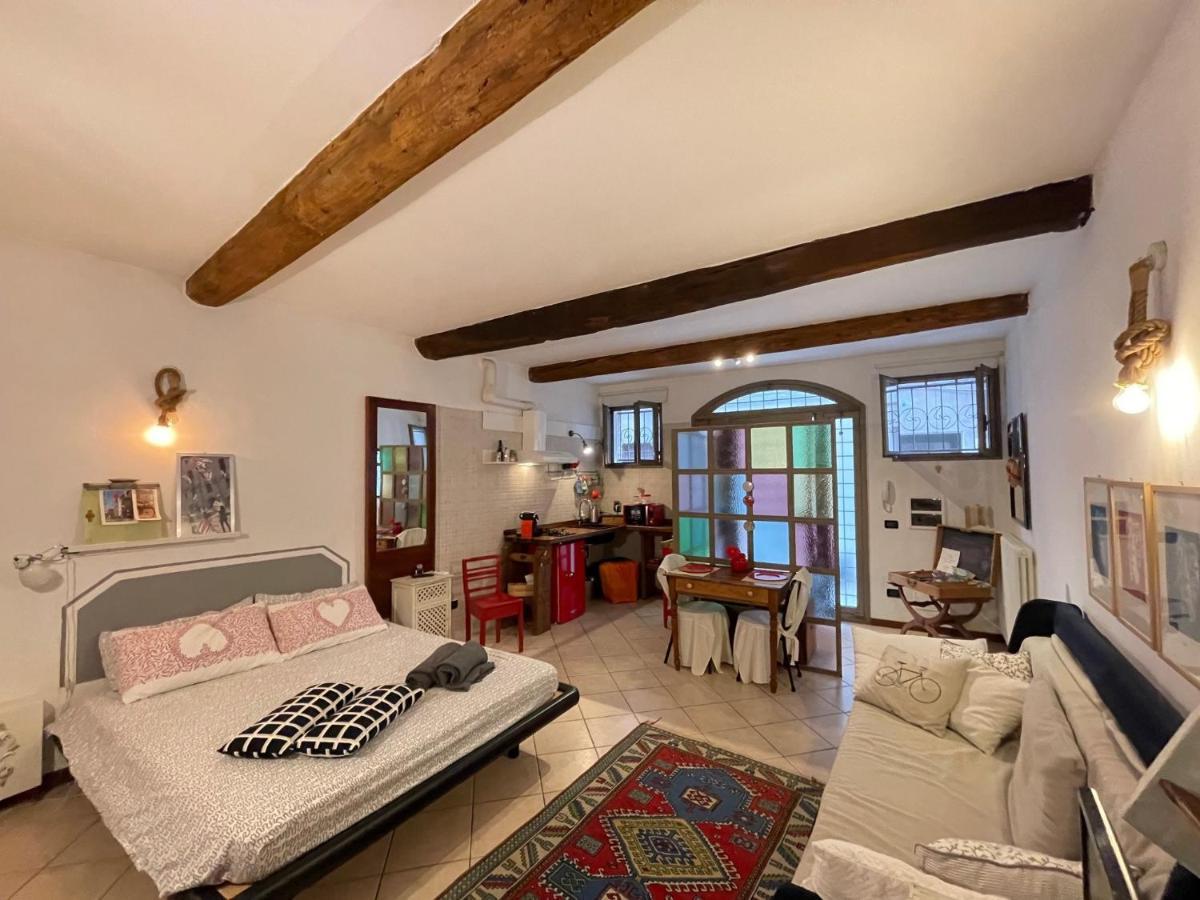 フェラーラLa Casa Degli Ziiアパートメント エクステリア 写真