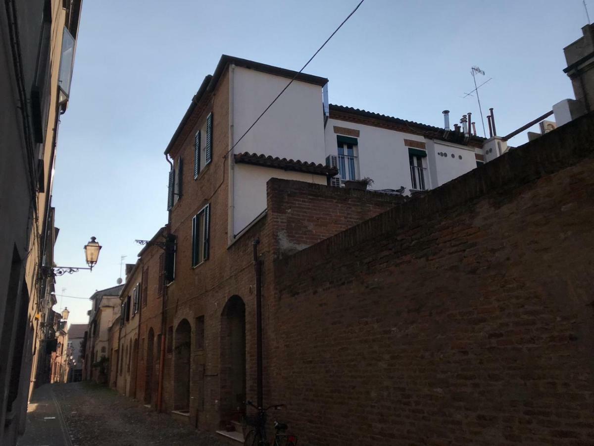 フェラーラLa Casa Degli Ziiアパートメント エクステリア 写真