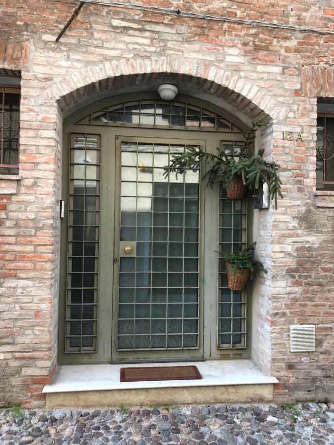 フェラーラLa Casa Degli Ziiアパートメント エクステリア 写真